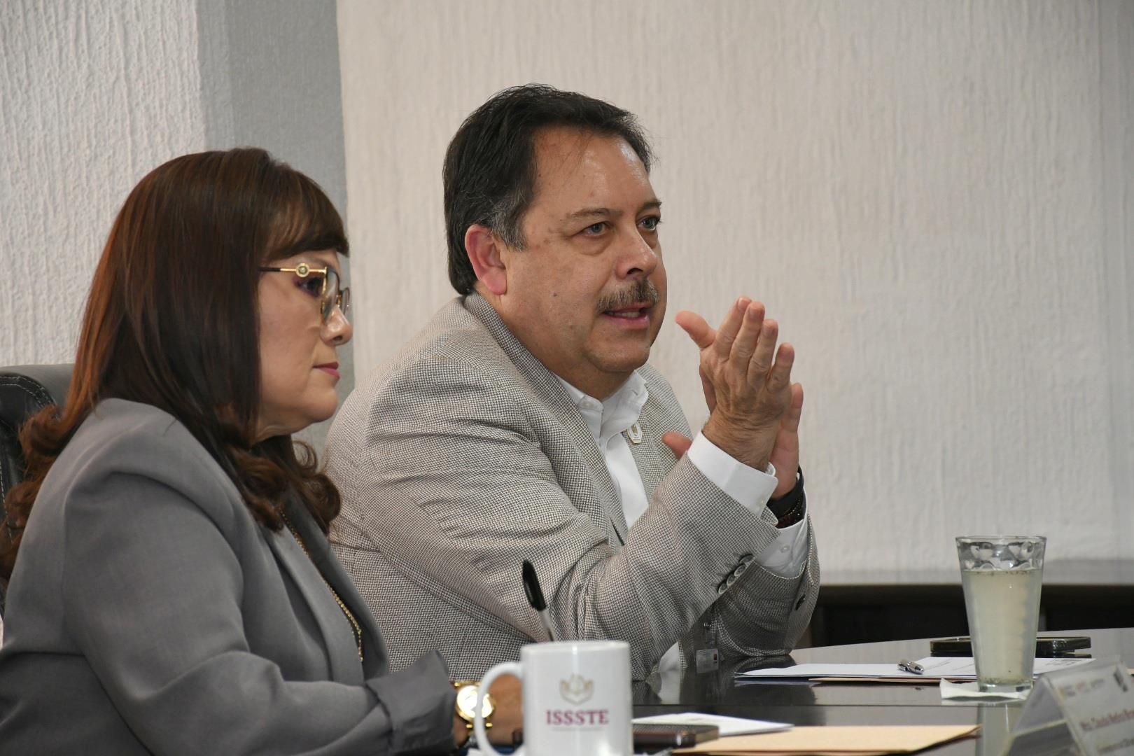 Reunión de trabajo con la Mtra. Dunia Ludlow Deloya, Directora de SUPERISSSTE